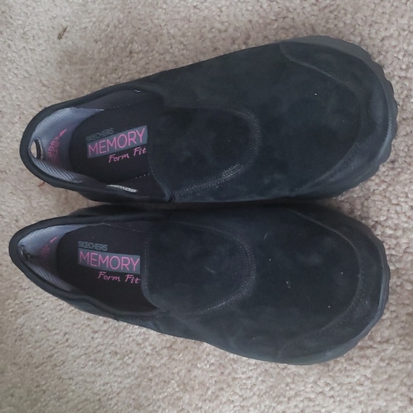 Beautiful, like new, Skechers black suede memory foam shoes - Picture 3 of 6